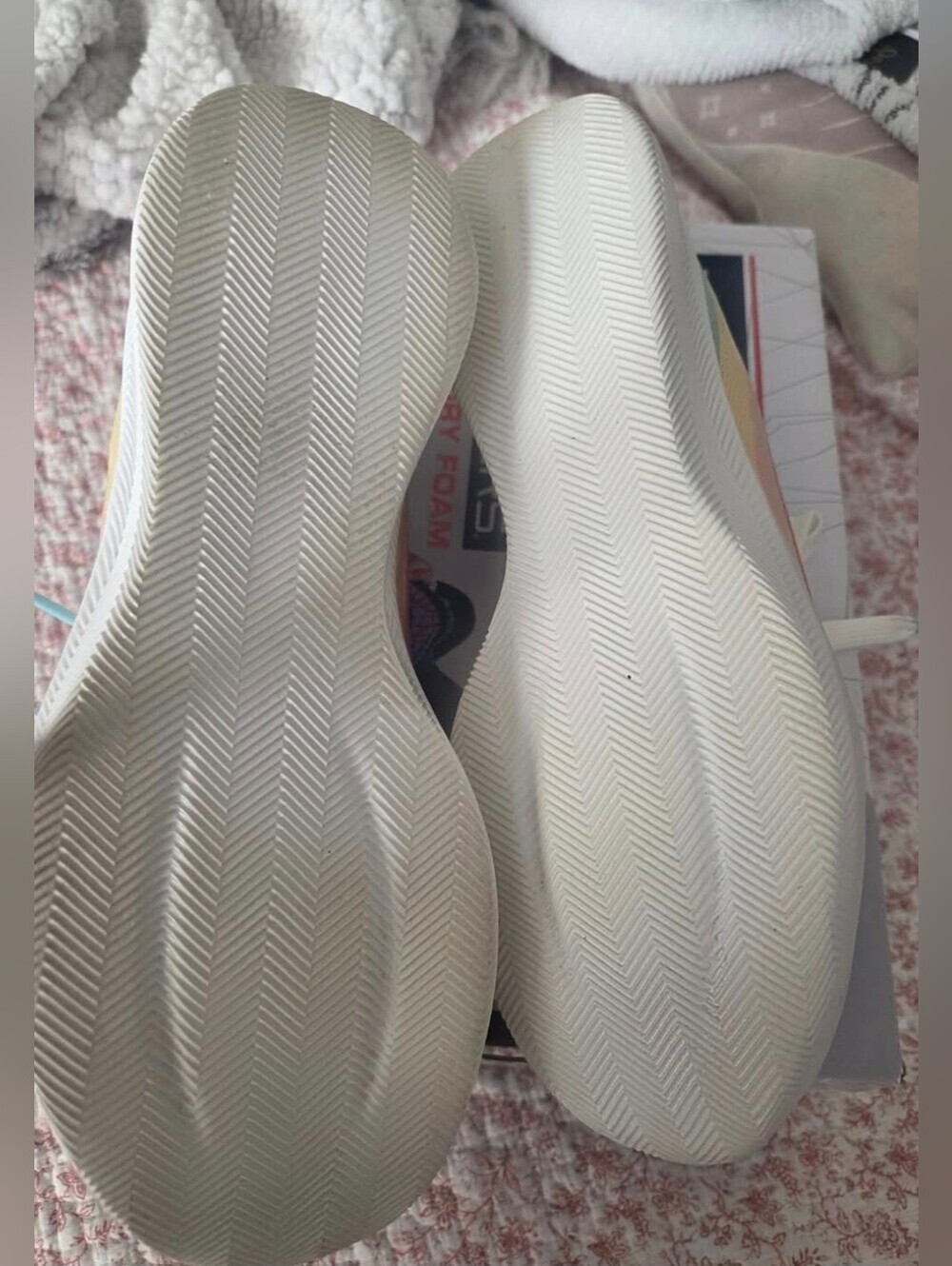 Skechers Bobs Sports Memory Foam Sneakers Women's Size 8. - Picture 2 of 9